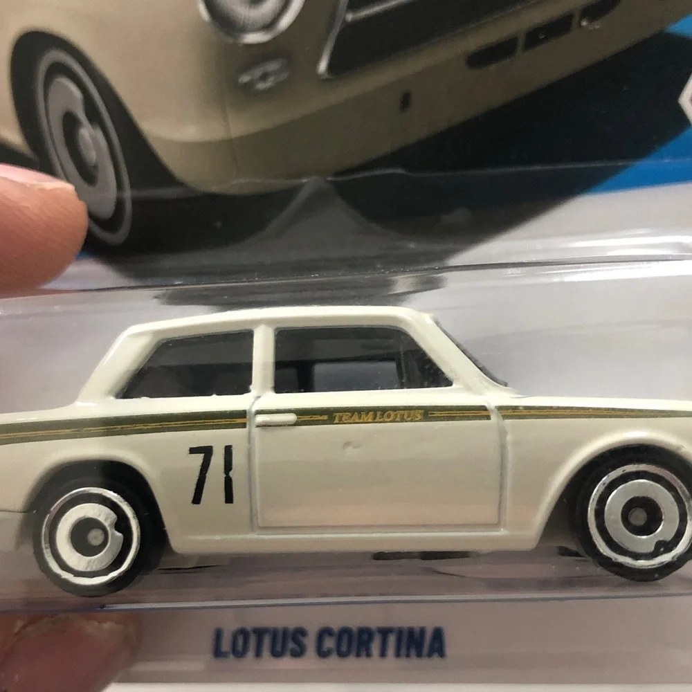 Mattel Hot Wheels Lotus Cortina - Cream